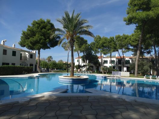 Apartamentos Las Brisas I & II