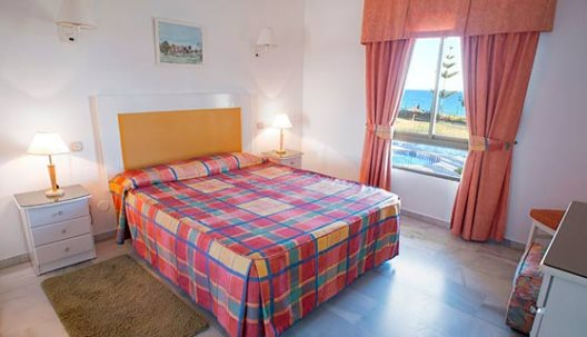 Apartamentos Las Mimosas Beach Club