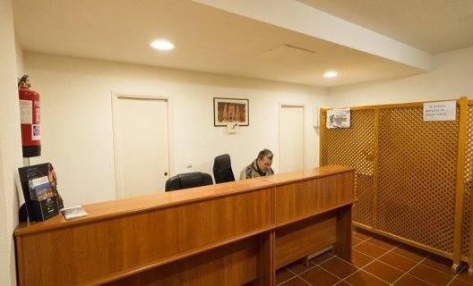 Apartamentos Las Tuyas 3000