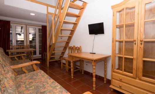 Apartamentos Las Tuyas 3000