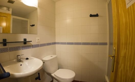 Apartamentos Las Tuyas 3000
