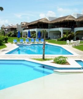 Apartamentos Las Villas Akumal