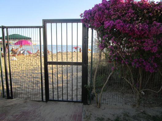 Apartamentos Leo Los Mirlos
