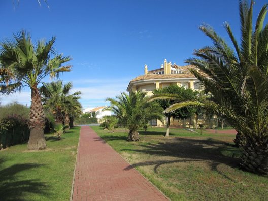 Apartamentos Leo Los Mirlos