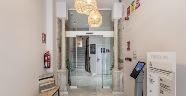 Apartamentos Líbere Málaga Teatro Romano