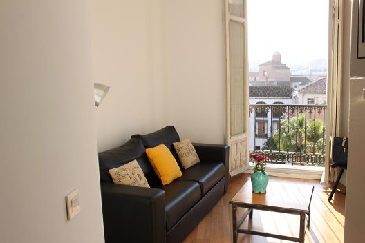 Apartamentos Life Calderon