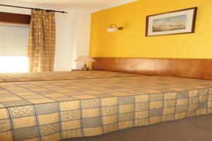 Apartamentos Lindomar
