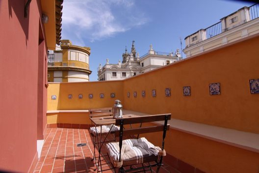 Apartamentos Living Sevilla Garcia De Vinuesa
