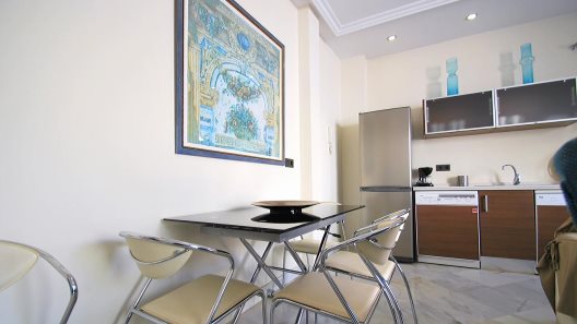 Apartamentos Living Sevilla Lumbreras