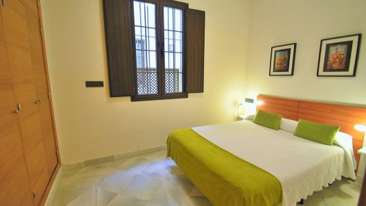 Apartamentos Living Sevilla Lumbreras