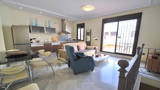 Apartamentos Living Sevilla Lumbreras