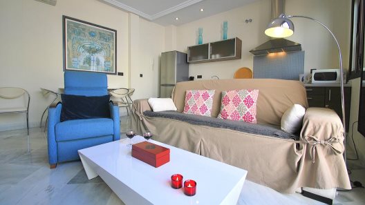 Apartamentos Living Sevilla Lumbreras