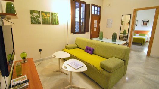 Apartamentos Living Sevilla Lumbreras
