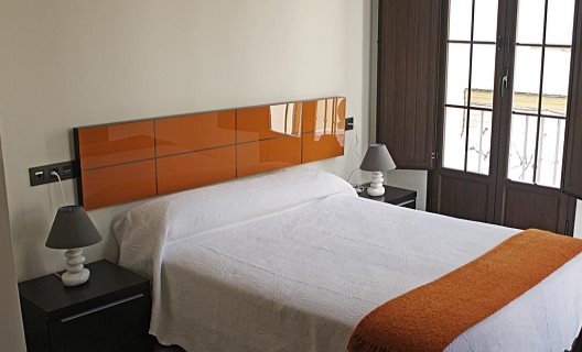 Apartamentos Living Sevilla Lumbreras