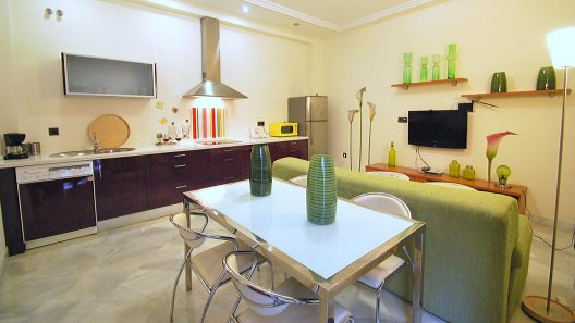 Apartamentos Living Sevilla Lumbreras