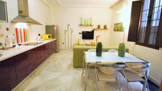 Apartamentos Living Sevilla Lumbreras