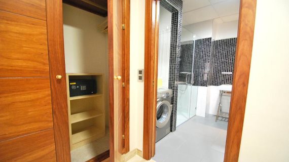 Apartamentos Living Sevilla Maestranza