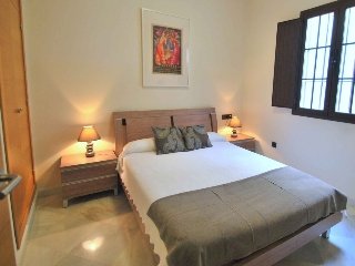 Apartamentos Living Sevilla San Lorenzo