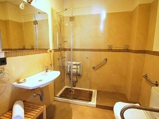 Apartamentos Living Sevilla San Lorenzo