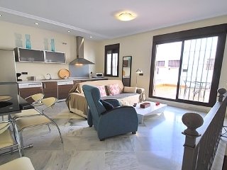 Apartamentos Living Sevilla San Lorenzo