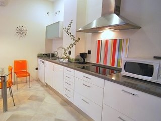 Apartamentos Living Sevilla San Lorenzo