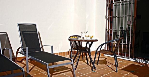 Apartamentos Living Sevilla San Lorenzo
