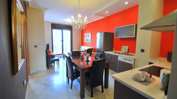 Apartamentos Living Sevilla San Lorenzo