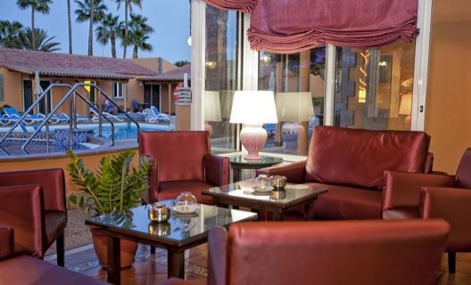 Apartamentos Los Almendros Gay Exclusive