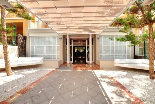 Apartamentos Los Olivos Beach Resort