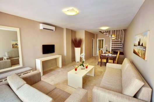 Apartamentos Los Olivos Beach Resort