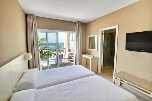 Apartamentos Los Olivos Beach Resort