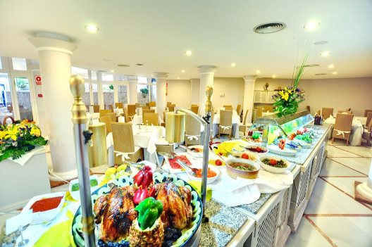 Apartamentos Los Olivos Beach Resort