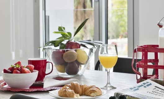 Apartamentos Lugaris Beach