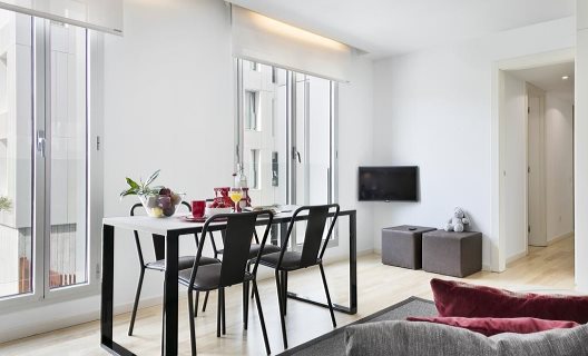 Apartamentos Lugaris Beach