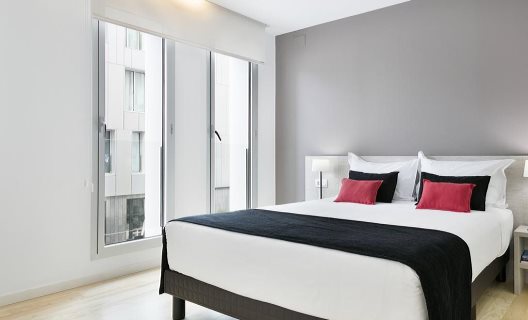 Apartamentos Lugaris Beach