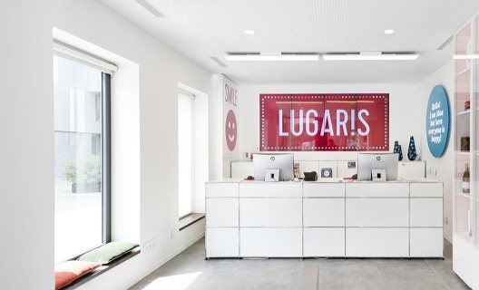 Apartamentos Lugaris Beach