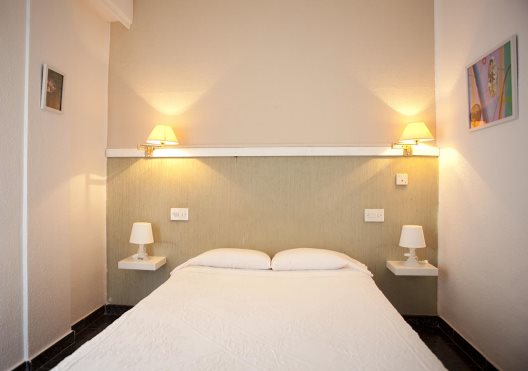 Apartamentos Malvarrosa Beach Rooms