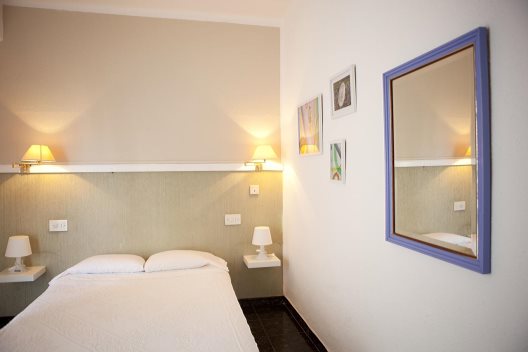 Apartamentos Malvarrosa Beach Rooms