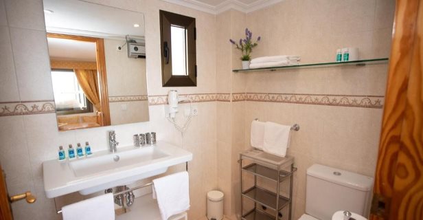 Apartamentos María Cristina Beach