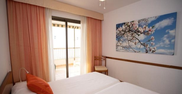 Apartamentos María Cristina Beach