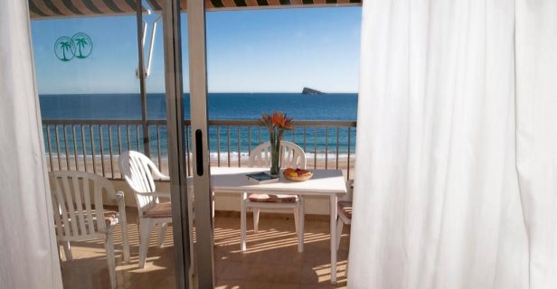 Apartamentos María Cristina Beach