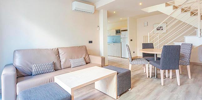 Apartamentos Marins Playa