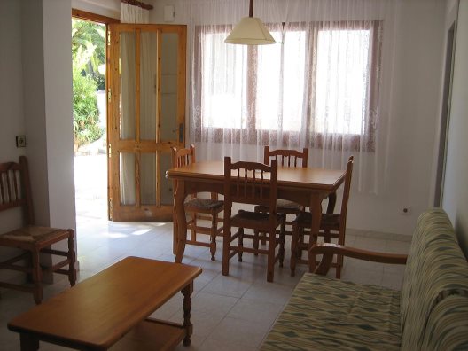 Apartamentos Masia Torrent