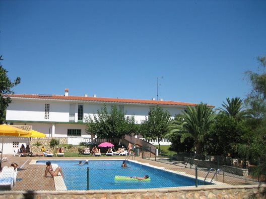 Apartamentos Masia Torrent