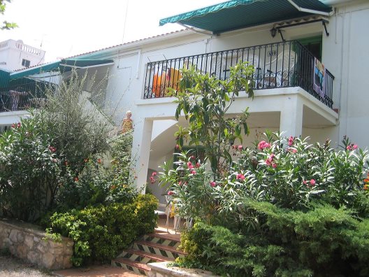 Apartamentos Masia Torrent
