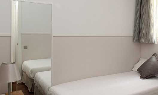 Apartamentos Mh Center
