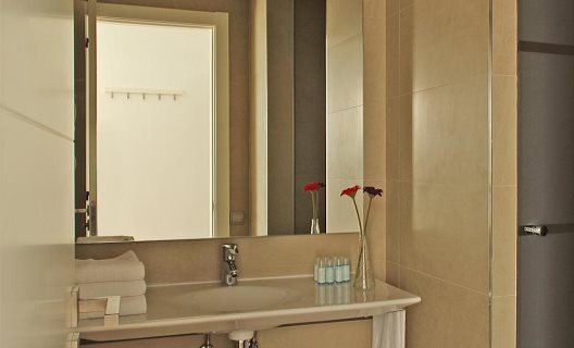 Apartamentos Mh Center
