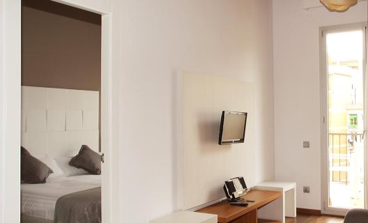 Apartamentos Mh Center