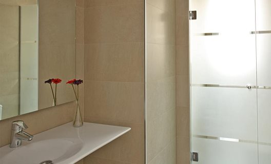 Apartamentos Mh Center