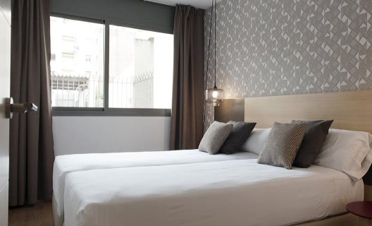 Apartamentos Mh Family